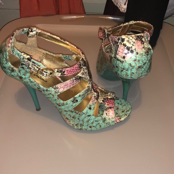 Women’s Size 7 Michael Antonio Strappy Heels - Picture 1 of 4
